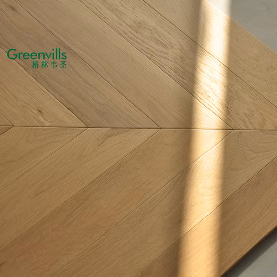 90mm Espinha de Peixe Chevron Parquet Carvalho Europeu Projetado em Madeira / Pisos de Madeira com Escova de Arame Superfície Matt Acabamento Espessura 14mm/15mm